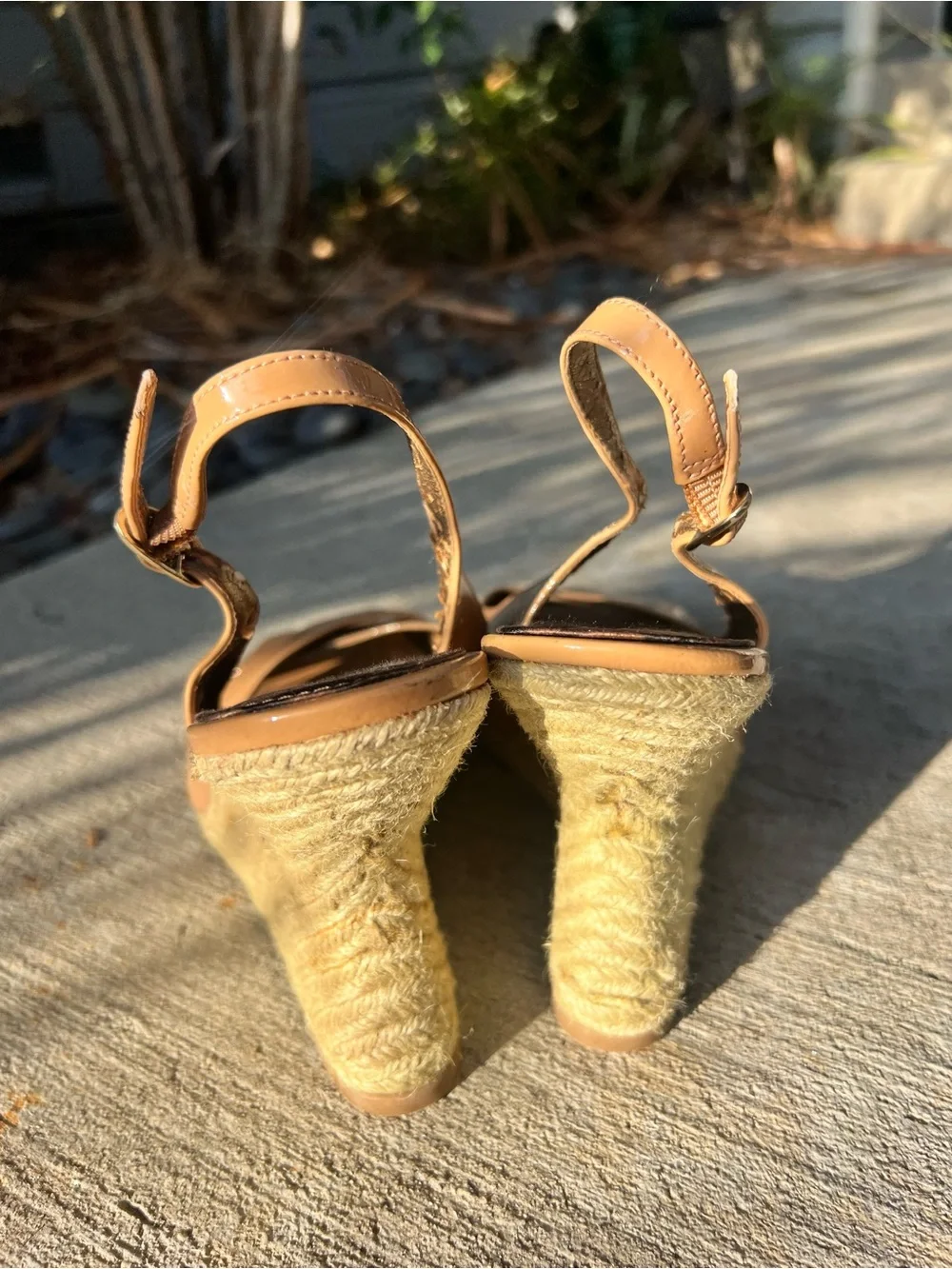 Vintage Sam Edelman Tan patent leather Wedge Sandals - Open Toe Slingback